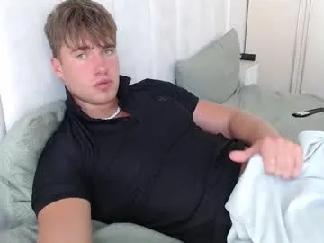 Alyshanon18 profile photo Image 11