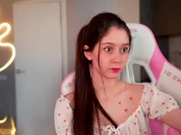 husa_Malikaa – webcam model profile photo Image 3