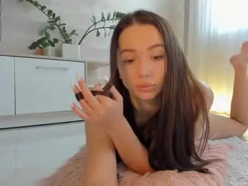 NATHALIA-28_ – webcam model profile photo Image 11