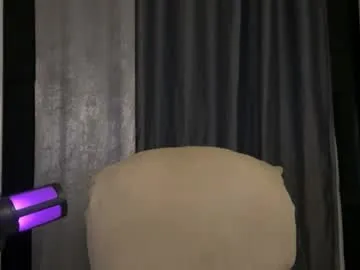 JayJayPink – webcam model profile photo Image 13