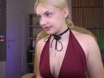 TastyTiffy – webcam model profile photo Image 9