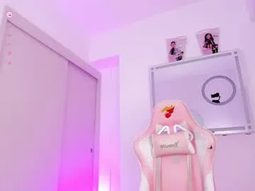 V-Hot-Sweti – webcam model profile photo Image 3