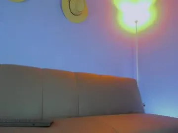 Rinamay_ – webcam model profile photo Image 2