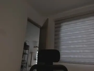 flamingoss – webcam model profile photo Image 17