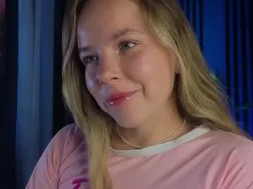 Real18sis_sex_sis – webcam model profile photo Image 3