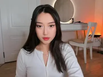 DollyTall – webcam model profile photo Image 16