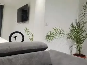 Lia__Love – webcam model profile photo Image 6