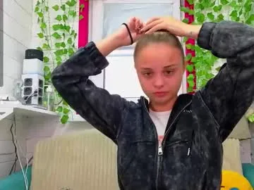 stefania_lerner – webcam model profile photo Image 18