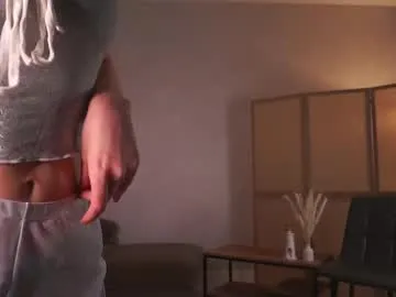 Flare0n – webcam model profile photo Image 10