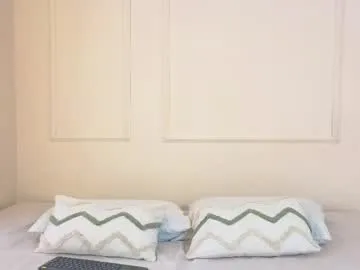 AllaTousNew – webcam model profile photo Image 13