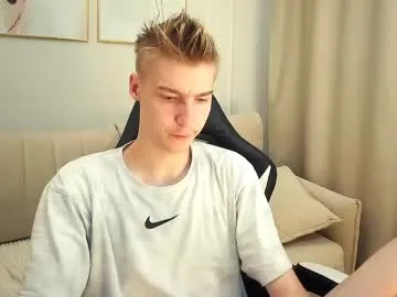 Rinamay_ – webcam model profile photo Image 5