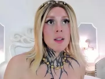 VictoriAthena – webcam model profile photo Image 7