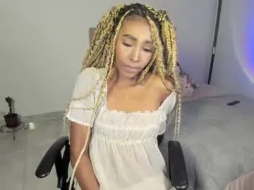 royalgirls_x – webcam model profile photo Image 8