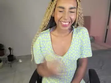 royalgirls_x – webcam model profile photo Image 9