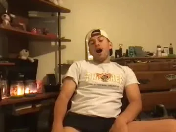 GennaJames – webcam model profile photo Image 3