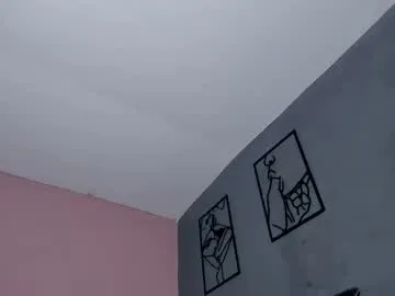 MisFrekcles_ – webcam model profile photo Image 15