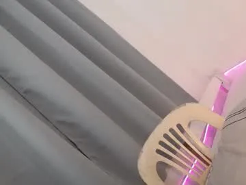 curvyflawless – webcam model profile photo Image 3