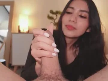 babyaylin – webcam model profile photo Image 17