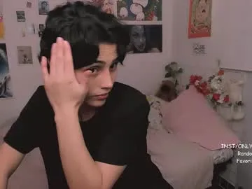 approche_toi_petite – webcam model profile photo Image 5