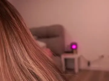 calehot98 – webcam model profile photo Image 12