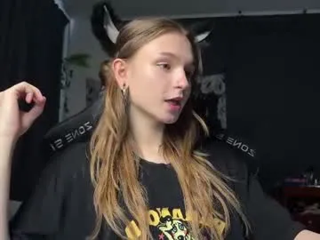 trixie_taylor – webcam model profile photo Image 5