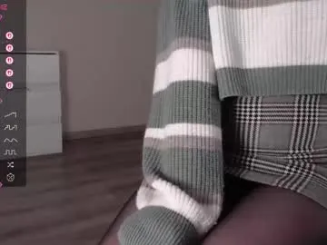 RollDolls – webcam model profile photo Image 14