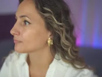 emma_andrew1 – webcam model profile photo Image 6