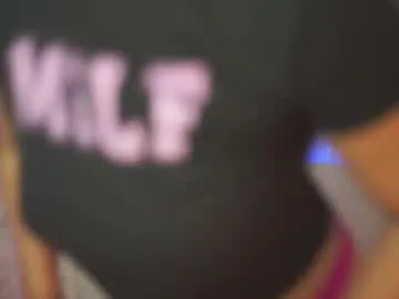 emma_andrew1 – webcam model profile photo Image 9