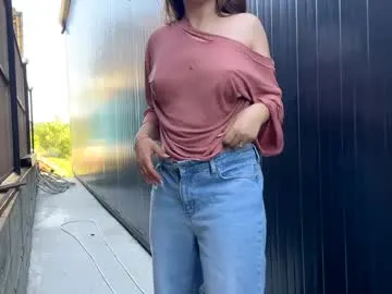 hornyshow_tv – webcam model profile photo Image 4