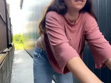 hornyshow_tv – webcam model profile photo Image 8