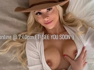 Nicoleevien – webcam model profile photo Image 6