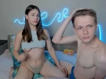 RollDolls – webcam model profile photo Image 18