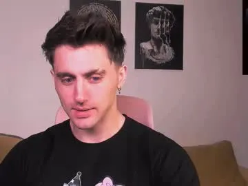 RollDolls – webcam model profile photo Image 10