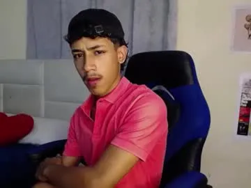 seraphine23 – webcam model profile photo Image 16