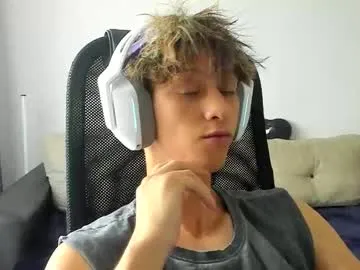 Alirawrz – webcam model profile photo Image 3