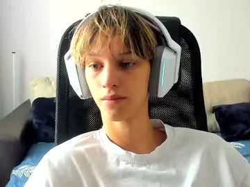 Alirawrz – webcam model profile photo Image 5