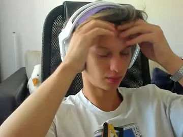 Alirawrz – webcam model profile photo Image 9