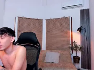 Simone_Miller – webcam model profile photo Image 2