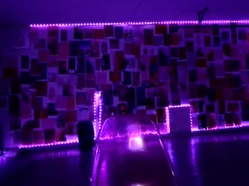 AKO_o0 – webcam model profile photo Image 16