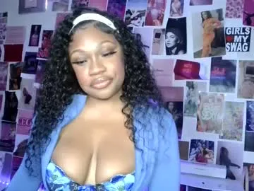 AKO_o0 – webcam model profile photo Image 2