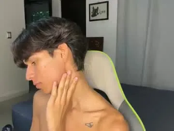 andra_rose – webcam model profile photo Image 5