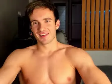 batmancatwoman17 – webcam model profile photo Image 2