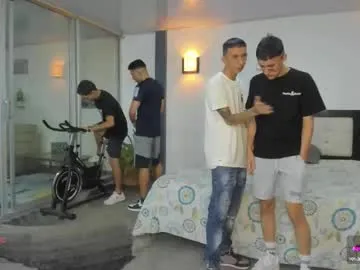 Nicoleevien – webcam model profile photo Image 13