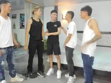 Nicoleevien – webcam model profile photo Image 8