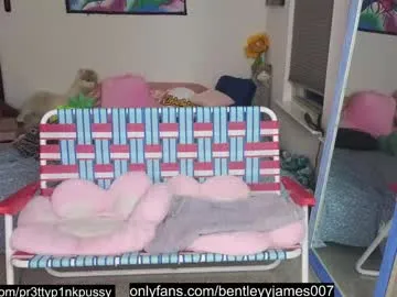 alana15 – webcam model profile photo Image 19