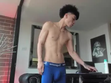 JayJayPink – webcam model profile photo Image 18