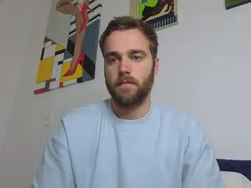 EmiliaCatalina – webcam model profile photo Image 2