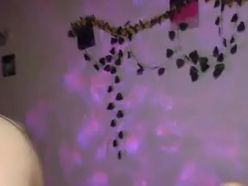 seraphine23 – webcam model profile photo Image 15