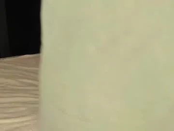 golden_girl_house – webcam model profile photo Image 9