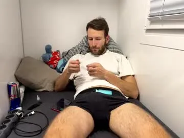 LukeLouHarvey – webcam model profile photo Image 3